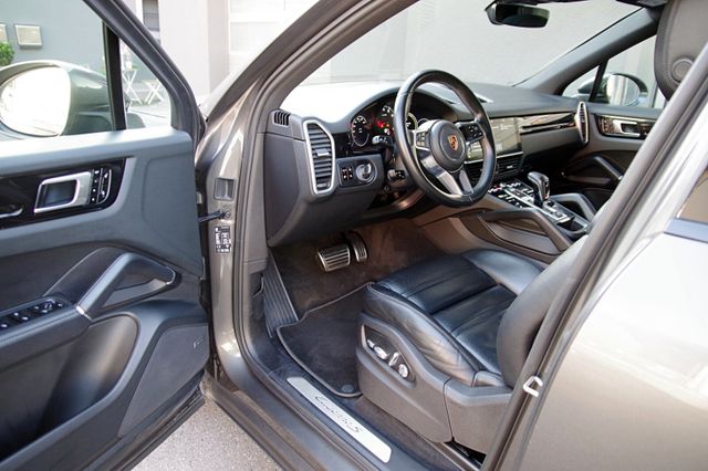 Porsche Cayenne S*Luft,Pano,14-W,SoftClose,BOSE,Standhz.