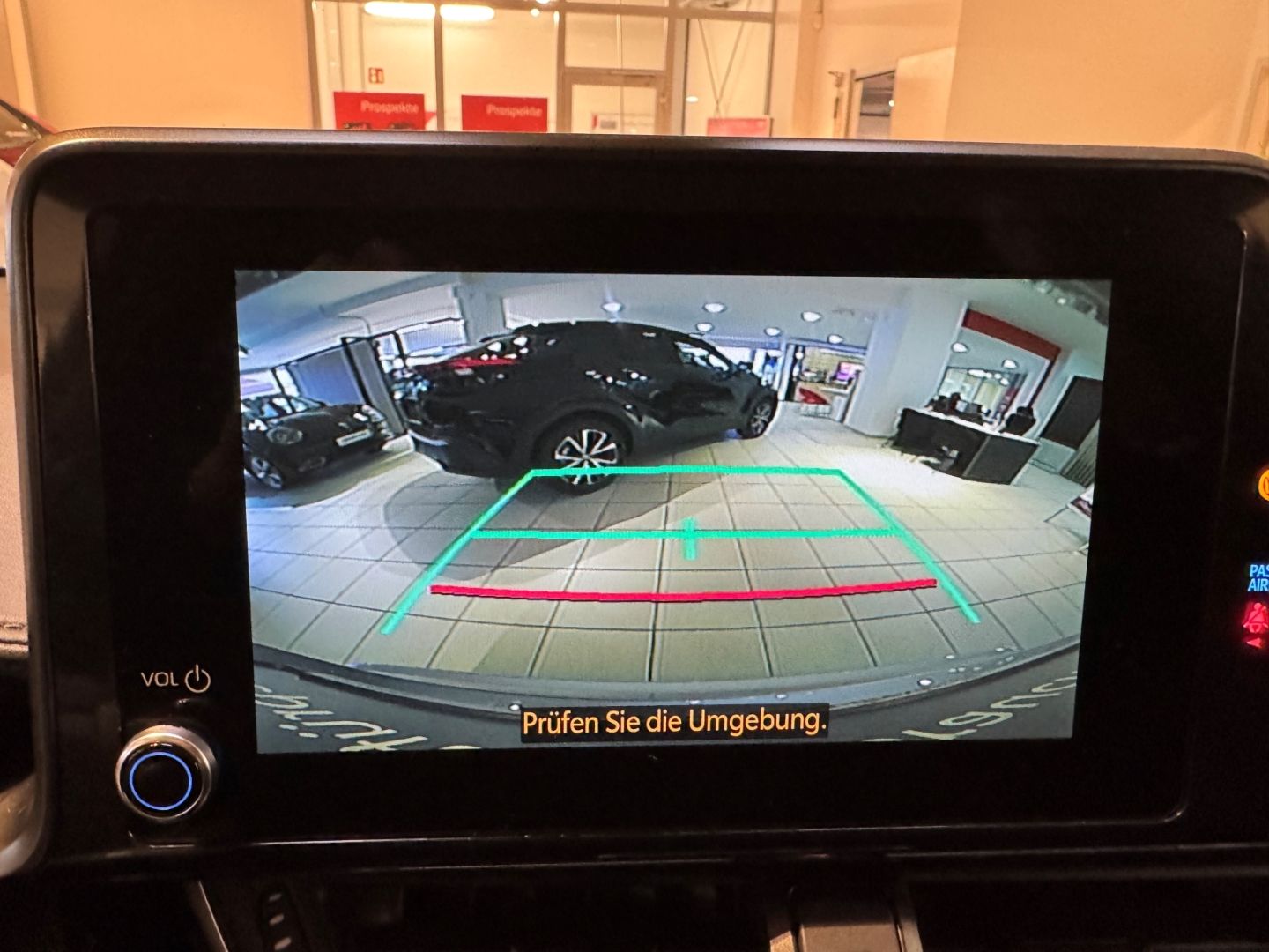 Toyota C-HR Hybrid Team D NAVI Sitzheizung KAmera Garan foto 12