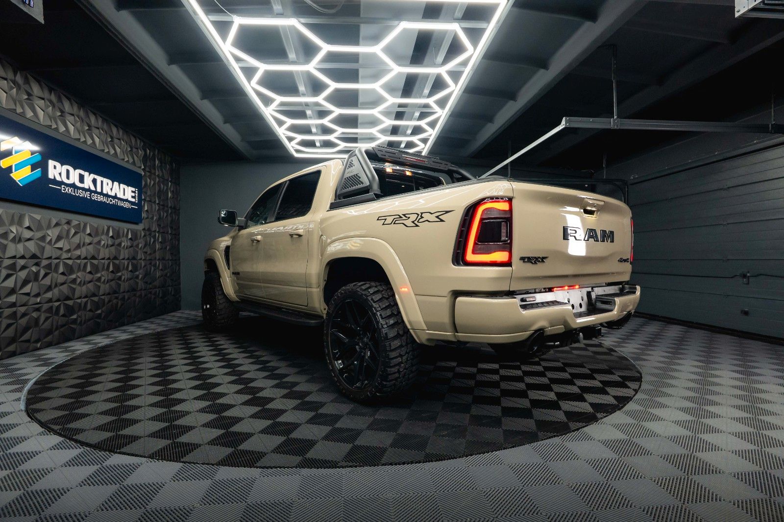 Fahrzeugabbildung Dodge RAM 6.4 V8 TRX SuperCharged 880PS *24 Zoll*Pano*