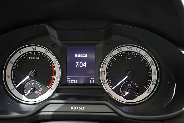 Octavia Combi 1.5 TSI Style ACC LEDER AHK NAVI L