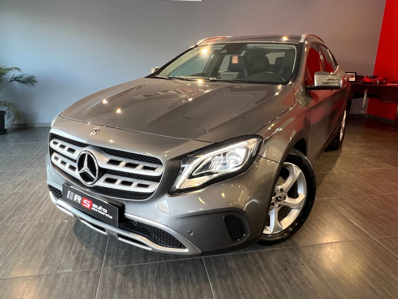 Mercedes-Benz Mercedes-benz GLA 200 d Automatic Sport imagem 2