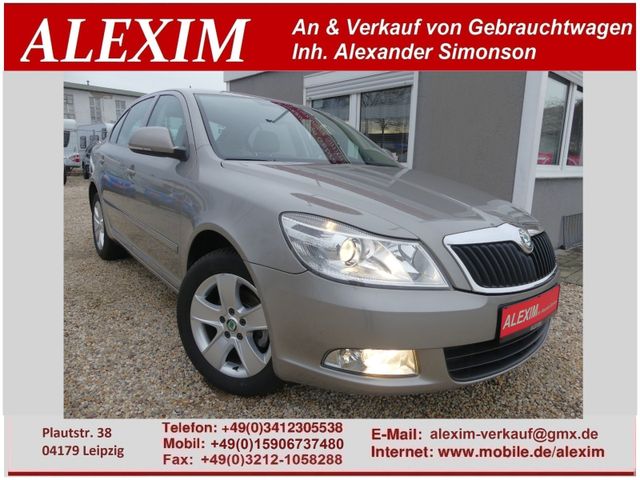 Skoda Octavia Lim. Elegance/Teilleder/Sitzheizug/1.Hd.