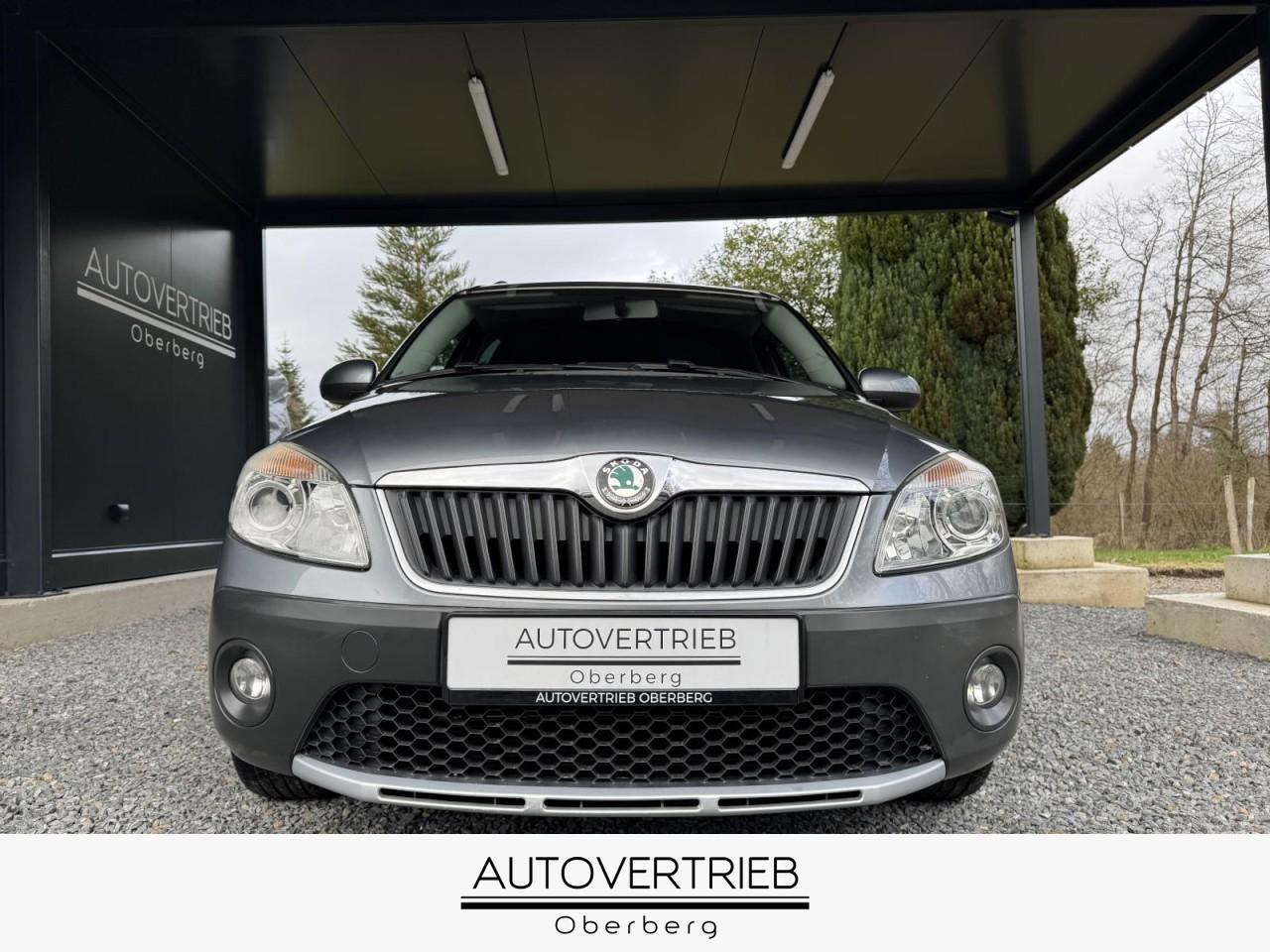 Skoda Roomster Scout 1.2 TSI KLIMA AHK ISOFIX STANDHZ