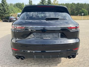Porsche Cayenne - 6