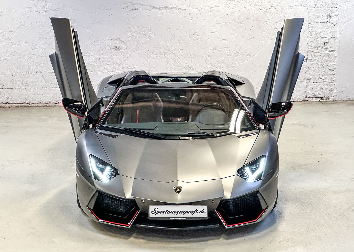 LAMBORGHINI Aventador