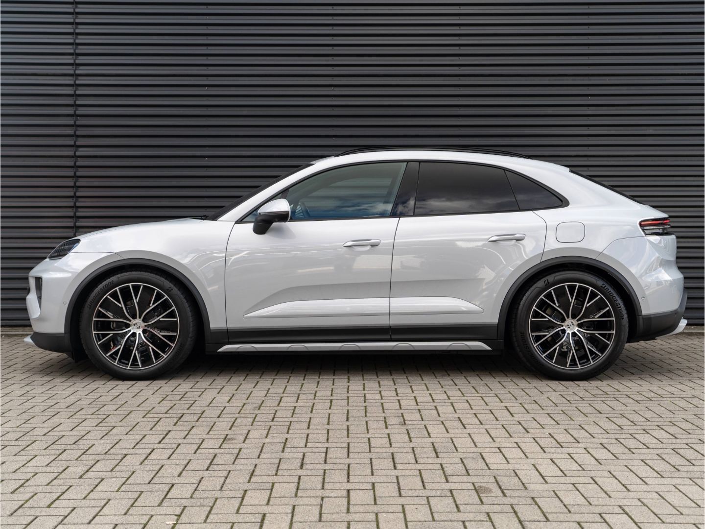 Porsche Macan - Bild 2