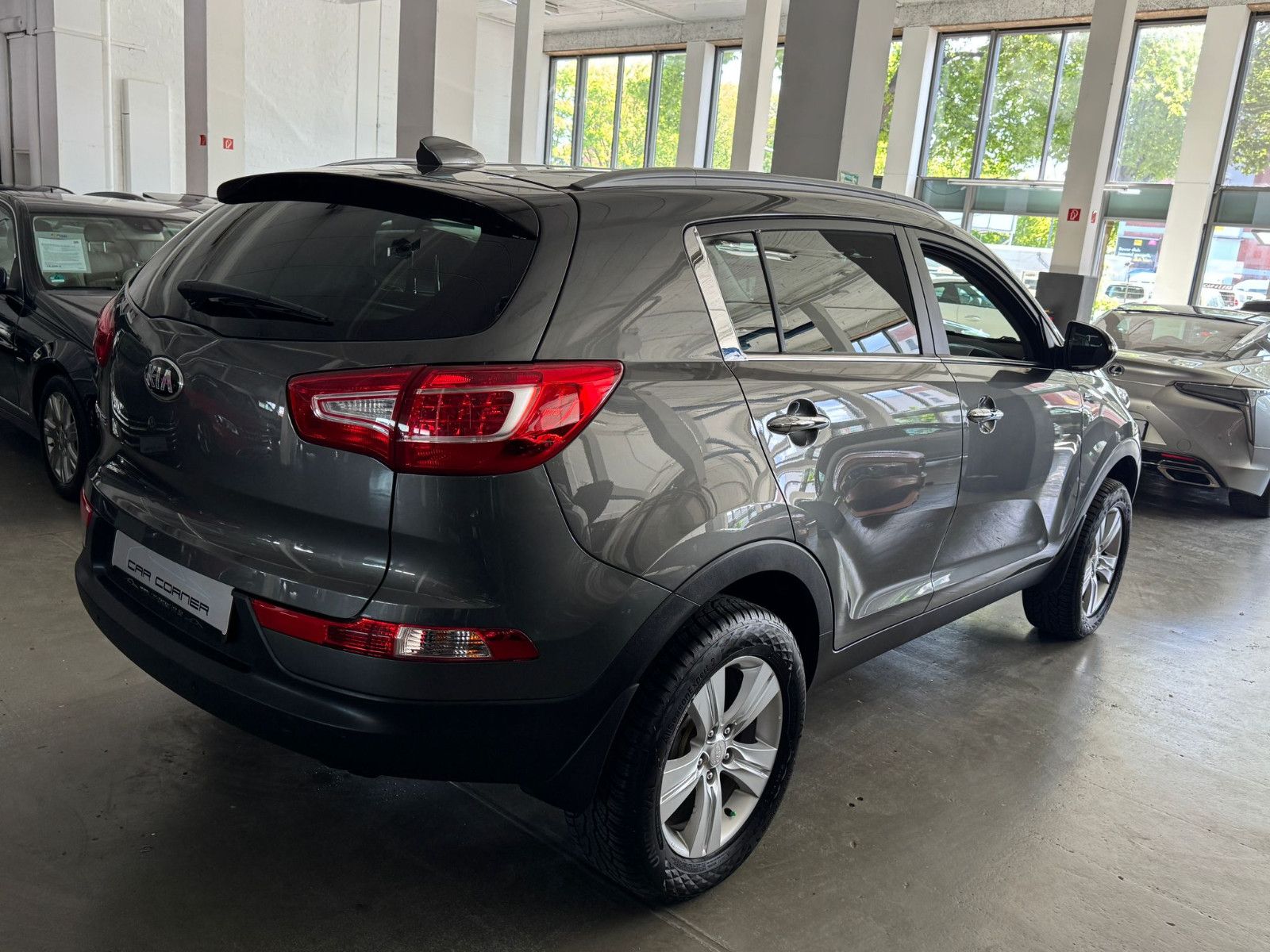 Kia Sportage 2.0 VISION 4WD AUTOMATIK UNFALLFREI 1H