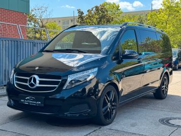 Mercedes V 220 - 2