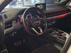 Fahrzeugabbildung Audi Q7 3.0 TDI quattro *S-LINE* (PANO/360°/LED/HUD/