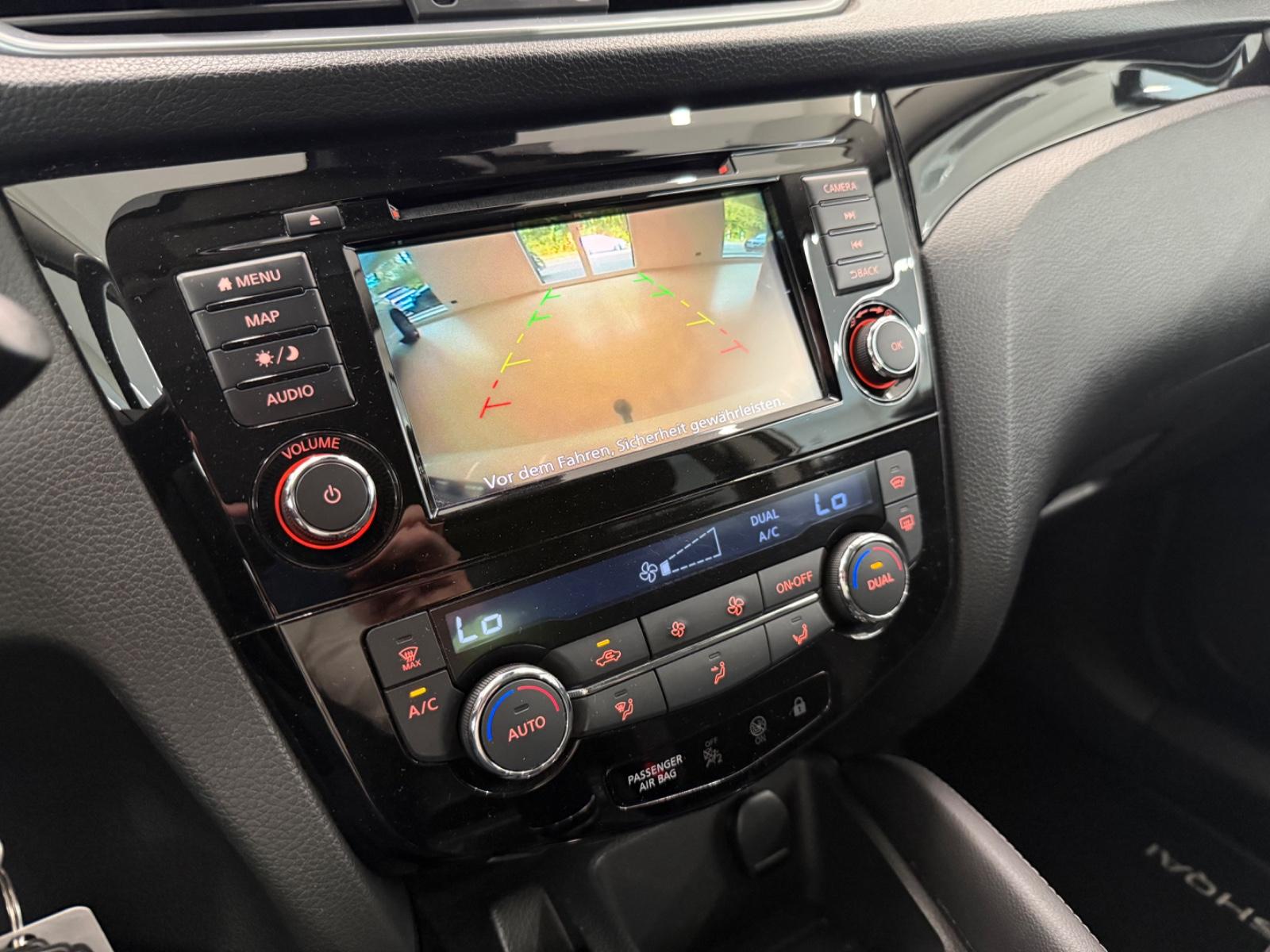 Nissan Qashqai 1. 3 N-Way Navi Klima Panorama AHK 1.8t