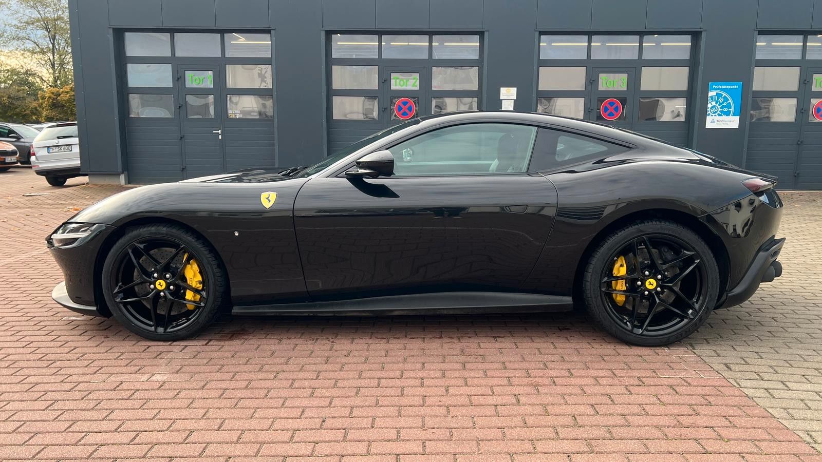 Fahrzeugabbildung Ferrari Roma 3.9 T V8 DCT *Mietkauf