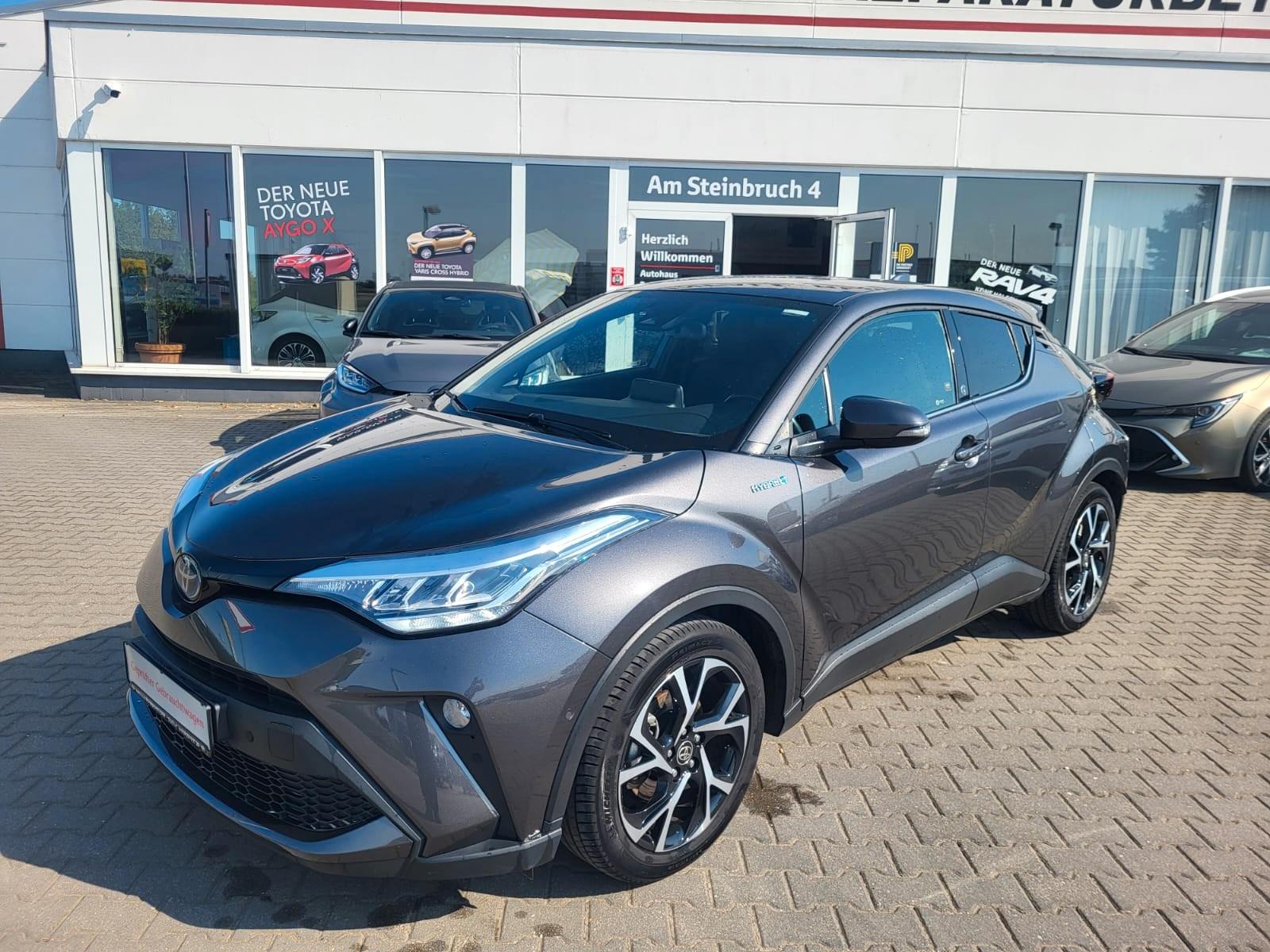 Toyota C-HR Hybrid Team D