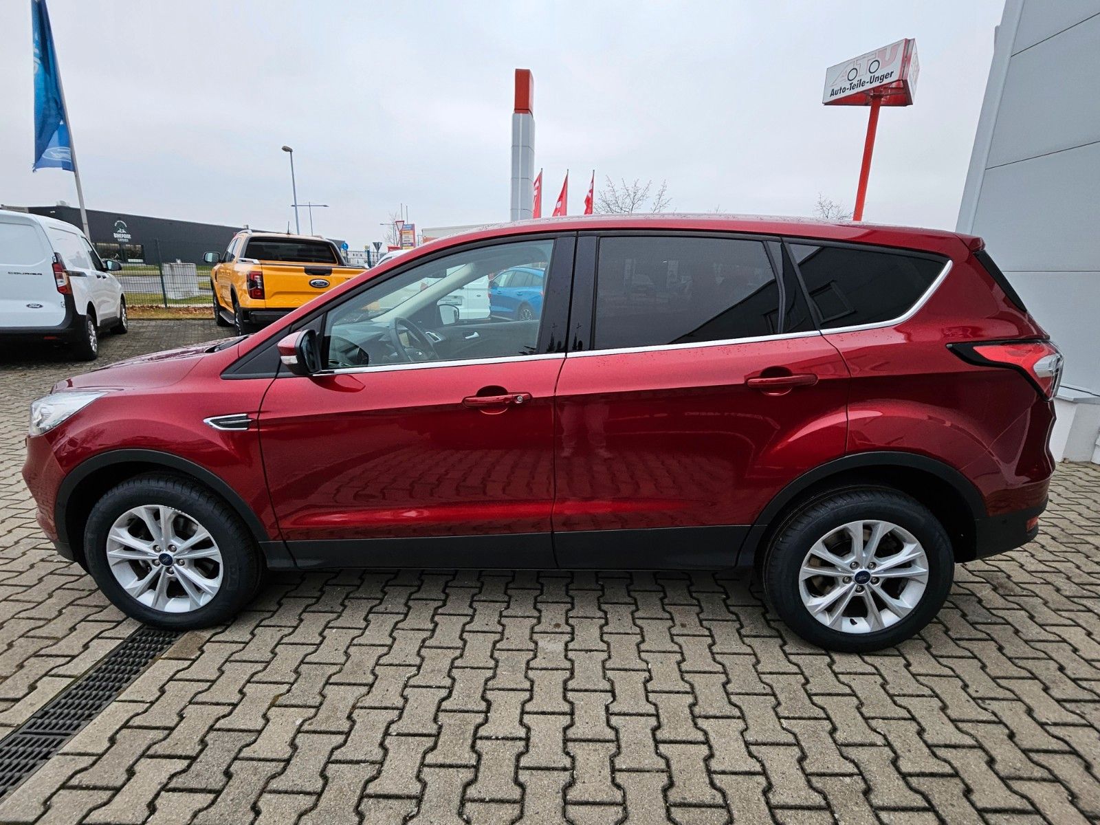 Fahrzeugabbildung Ford Kuga Titanium