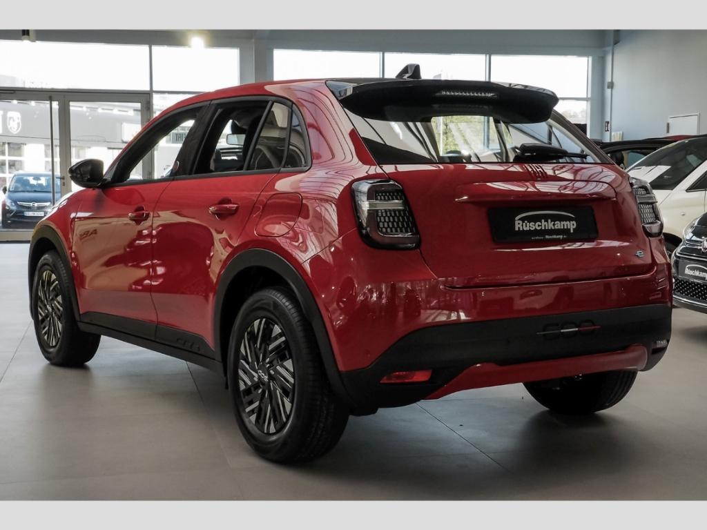 Fiat 600e Red Elektro Voll-LED PDC  AppleCar 3-Phasig