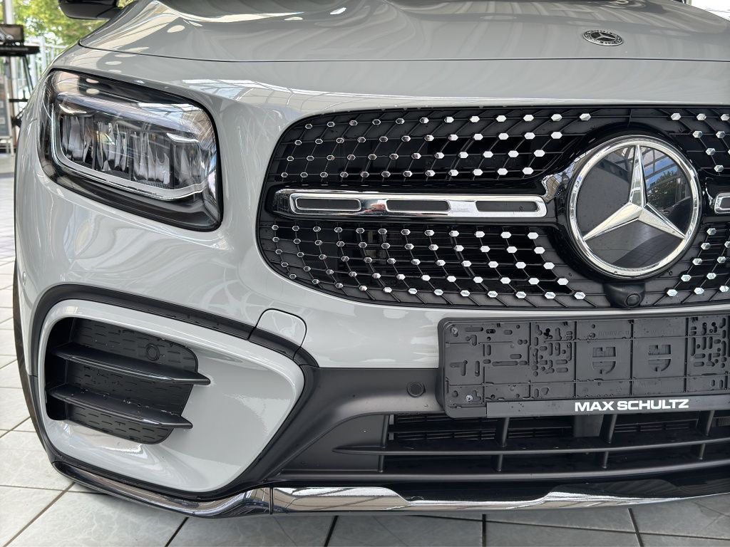 Fahrzeugabbildung Mercedes-Benz GLB 200 AMG*Night*LED*KeyLess*PDC*ParkAss*RFK