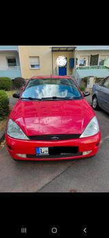Ford Verkaufe zuverlässigen Cityflitzer mit Cha... - gebrauchte Ford Focus aus dem Jahr 1998