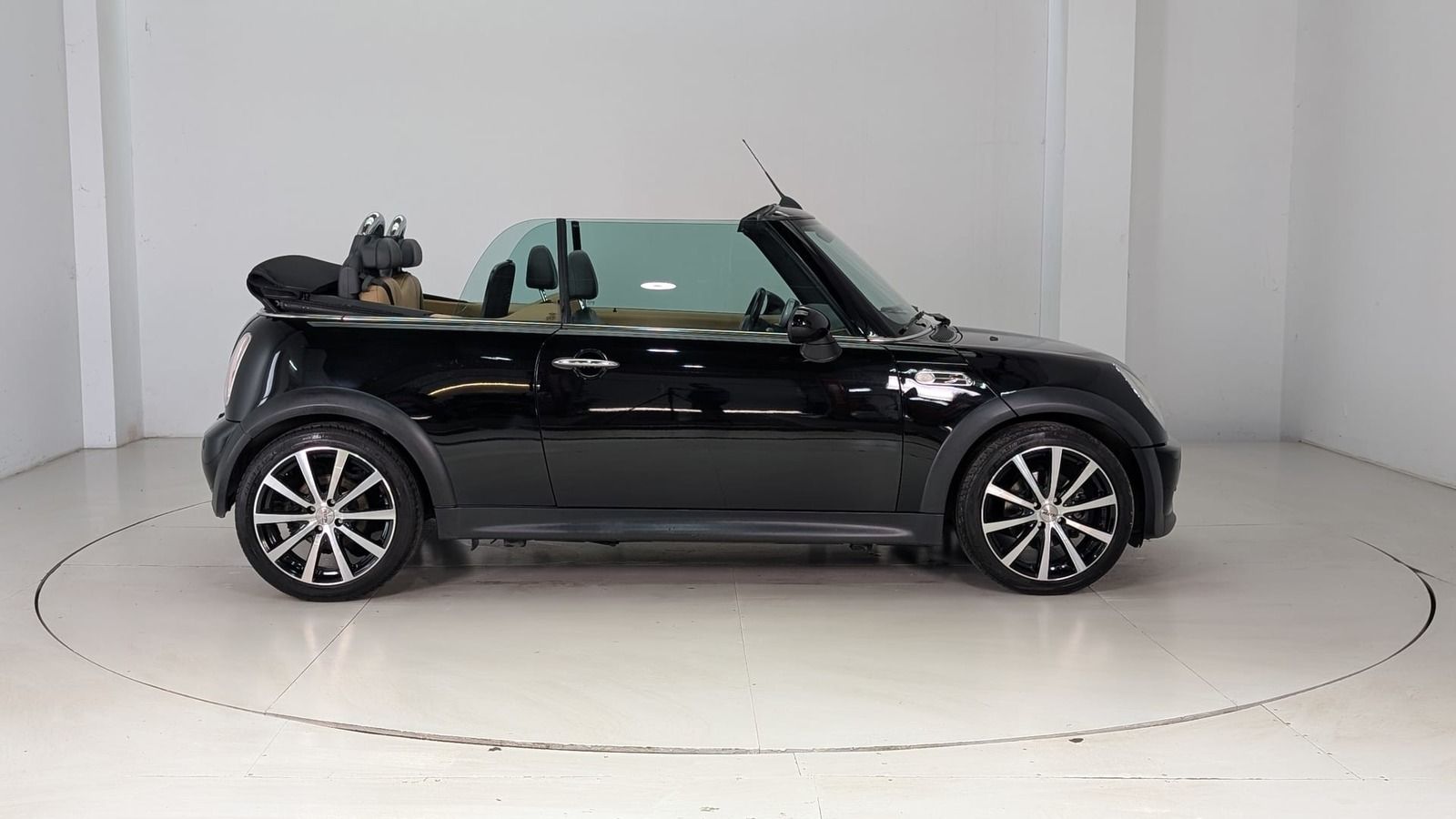 Fahrzeugabbildung MINI Cooper S Cabrio * Leder * Klima * SHZ *