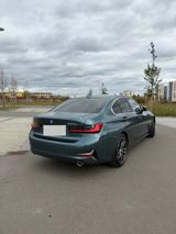 BMW 330e Advantage Automatik Advantage - : Grün, Plug-In Hybrid, Limousine