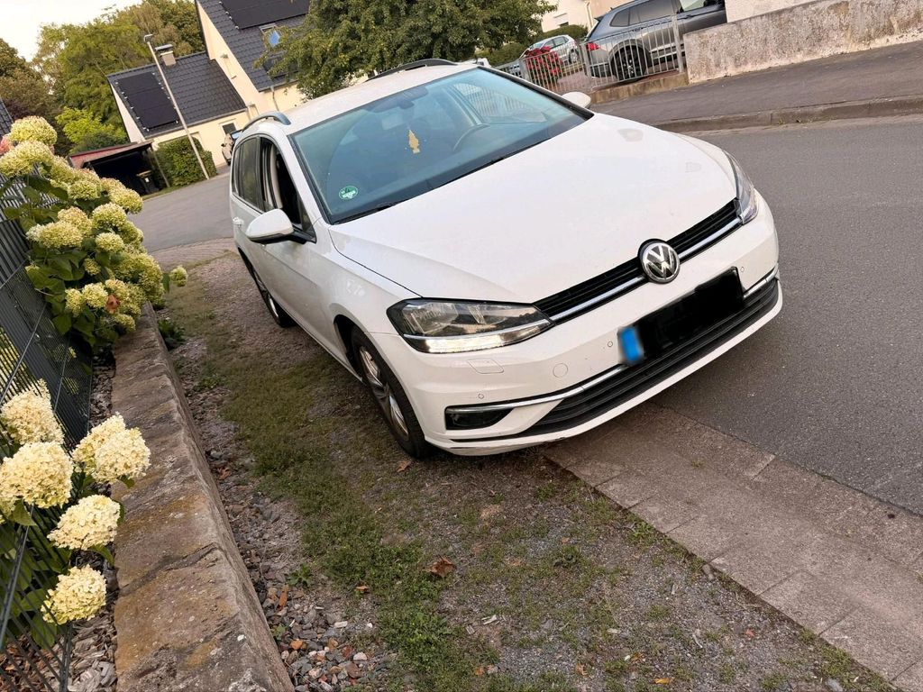 Image of Volkswagen Golf