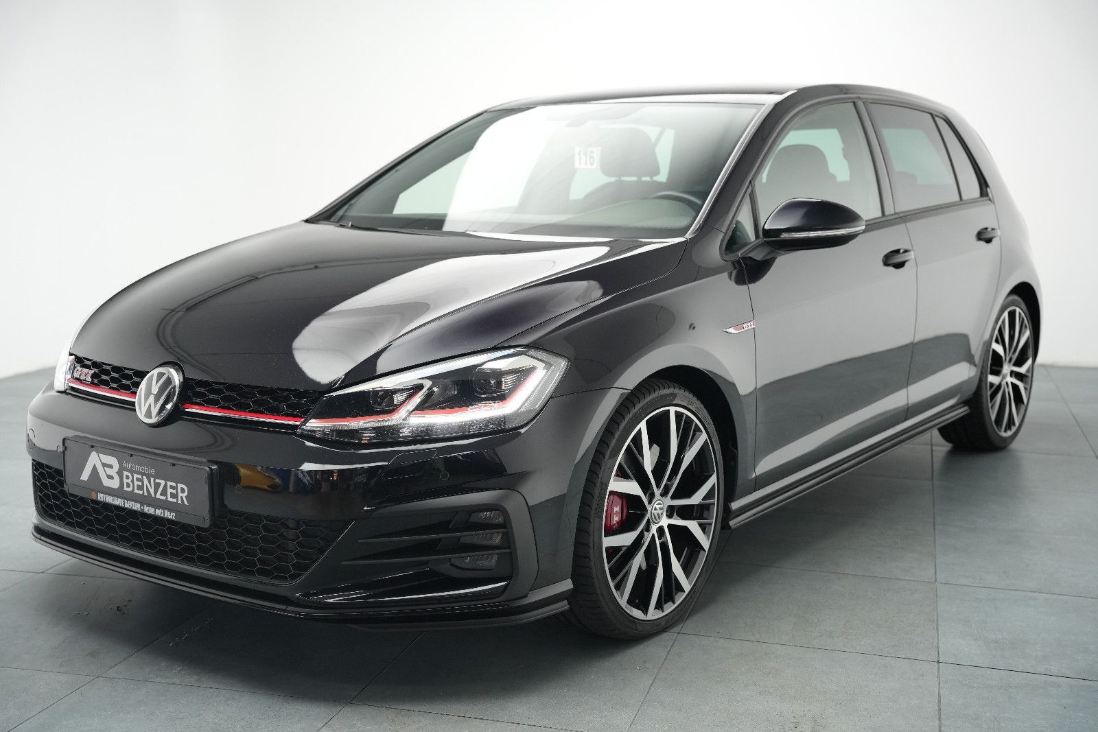 Fahrzeugabbildung Volkswagen Golf VII GTI Performance *Virtual*Automatik*SHZ*