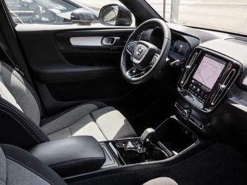 Volvo XC40 - 3