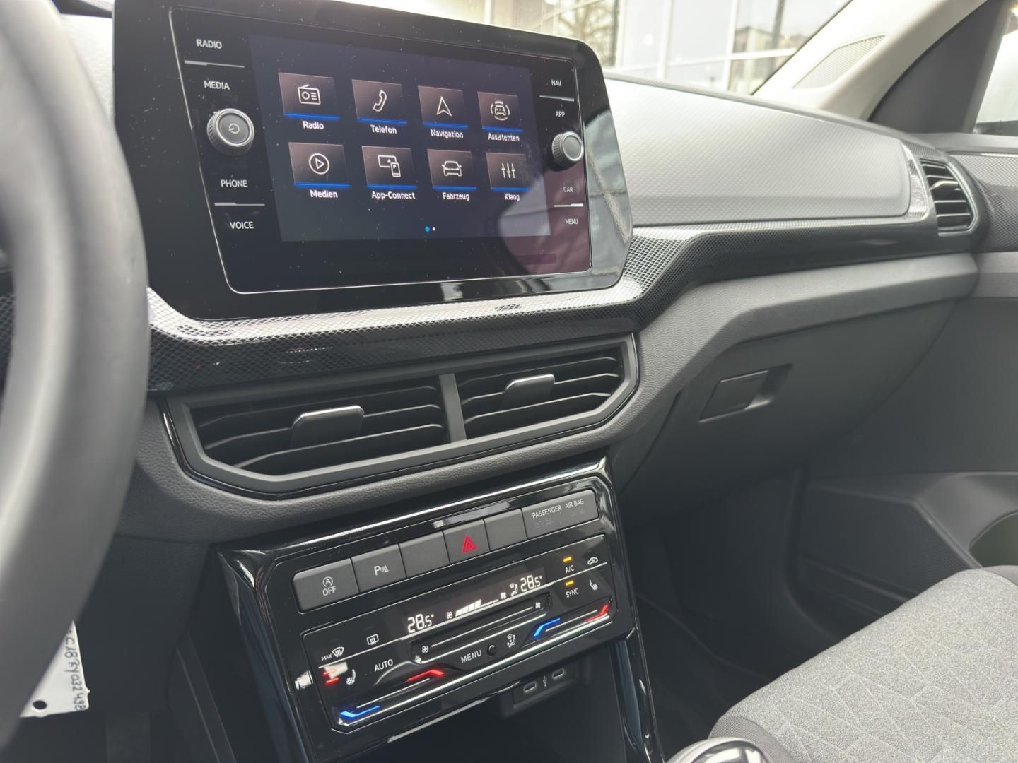Fahrzeugabbildung Volkswagen T-Cross Life 1.0 TSI,NAVI,Climatronic,SH,ACC,Tel