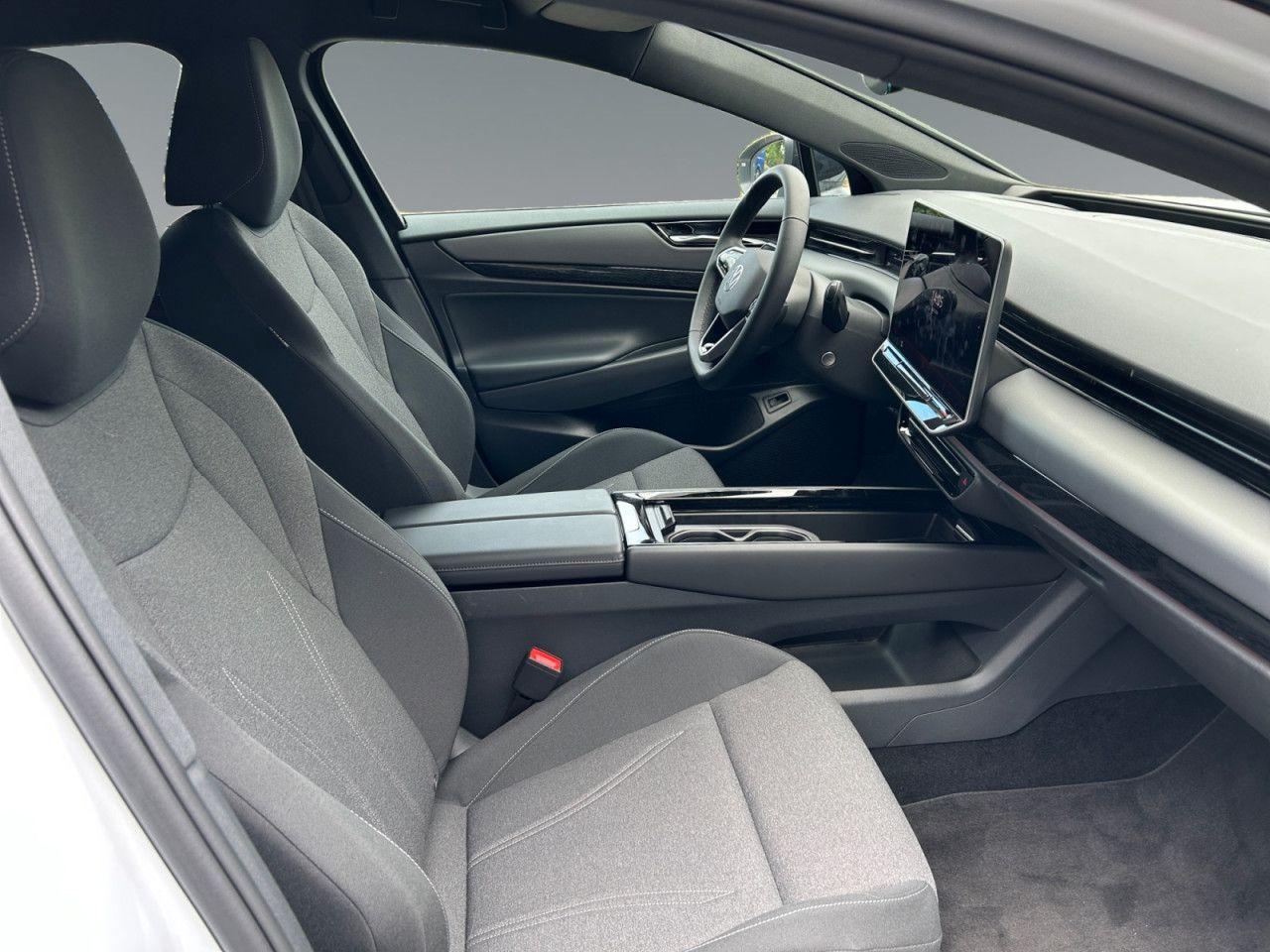 Volkswagen ID.7 Tourer Pro,NAVI,SHZ,DESIGN-PAKET "BLACK LED