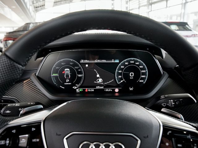 Fahrzeugabbildung Audi e-tron GT quattro AKTIVSITZE ACC LASER B&O PANO