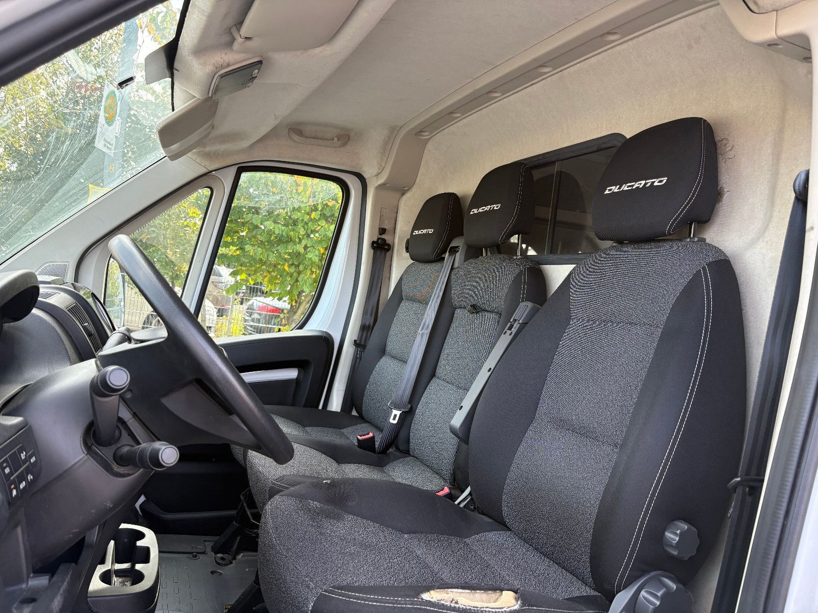 Fahrzeugabbildung Fiat  Ducato Maxi Grossr.-Kasten 35 140 L5H2 RS: 4035