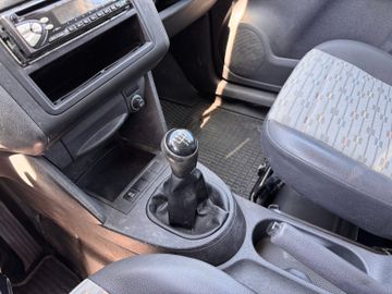 Volkswagen Caddy - 10