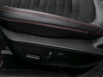 Ford Kuga 2.5 Plug-In Hybrid ST-Line X Kamera Navi