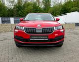 Skoda Karoq Style Navi, AHK schwenkbar - rote Skoda Karoq