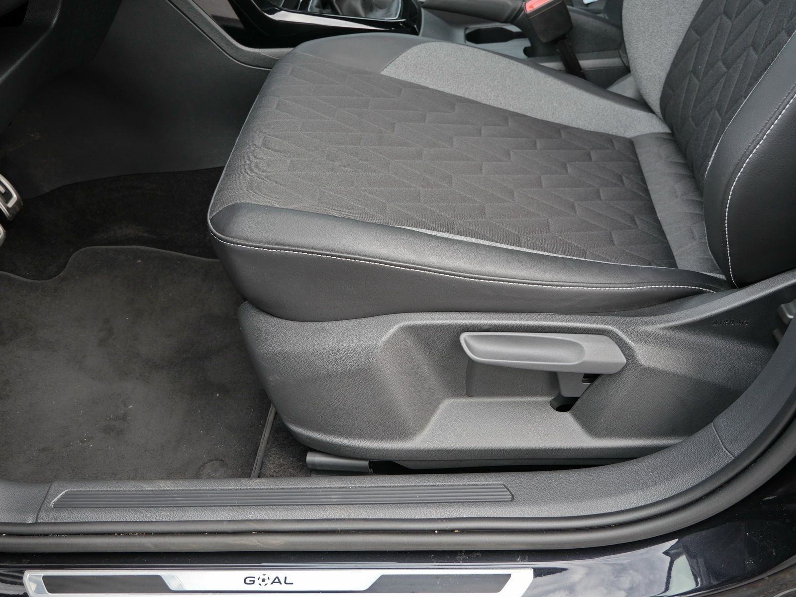 Volkswagen T-Cross - Bild 21