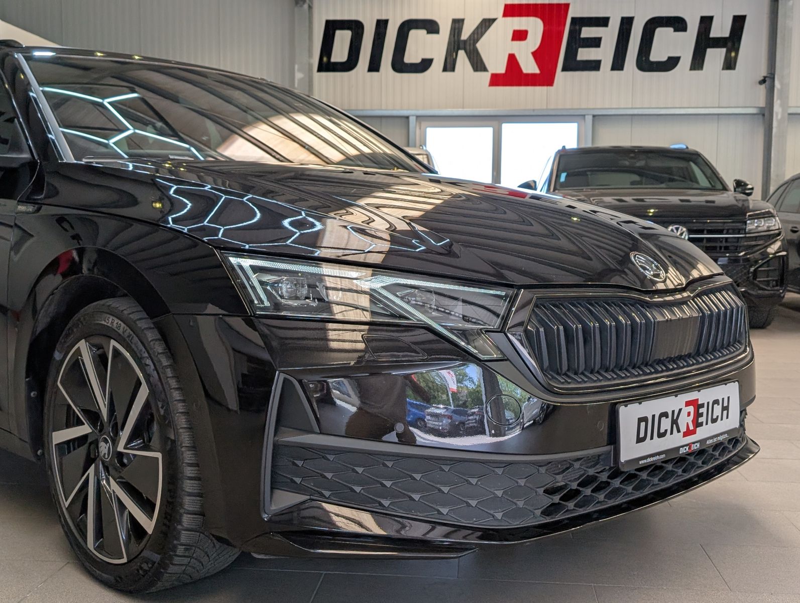 Fahrzeugabbildung SKODA Octavia 2.0 TDI Sportline Matrix Canton Pano ACC