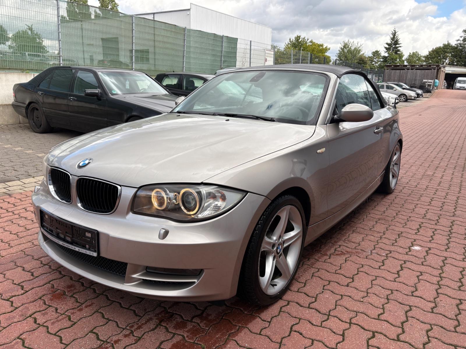 BMW 120i Cabrio/Sitzheizung/Bitte Lesen