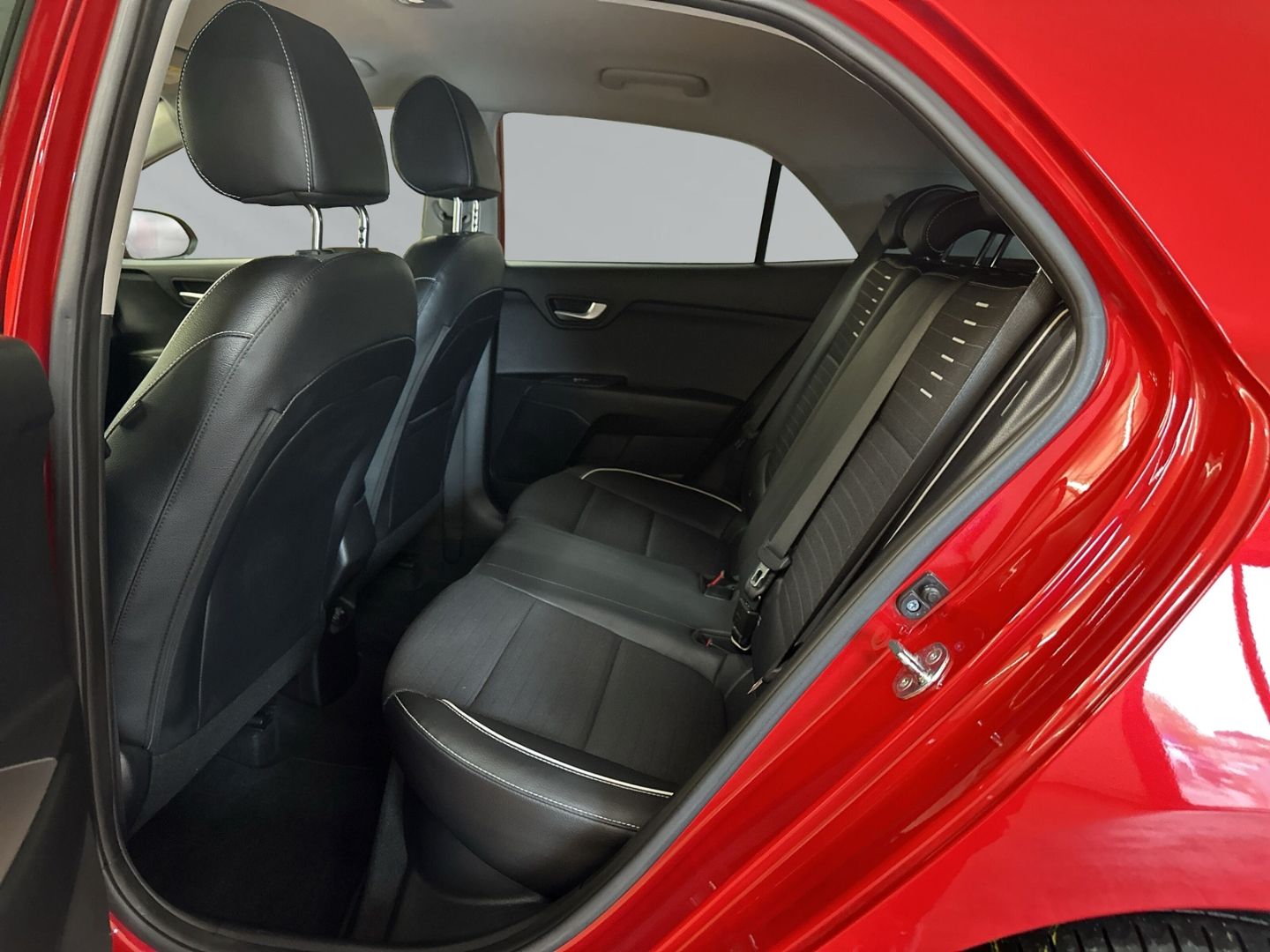 Fahrzeugabbildung Kia Rio GT-Line 1.0 Mild-Hybrid 120 48V +NAVI+LED+Ap