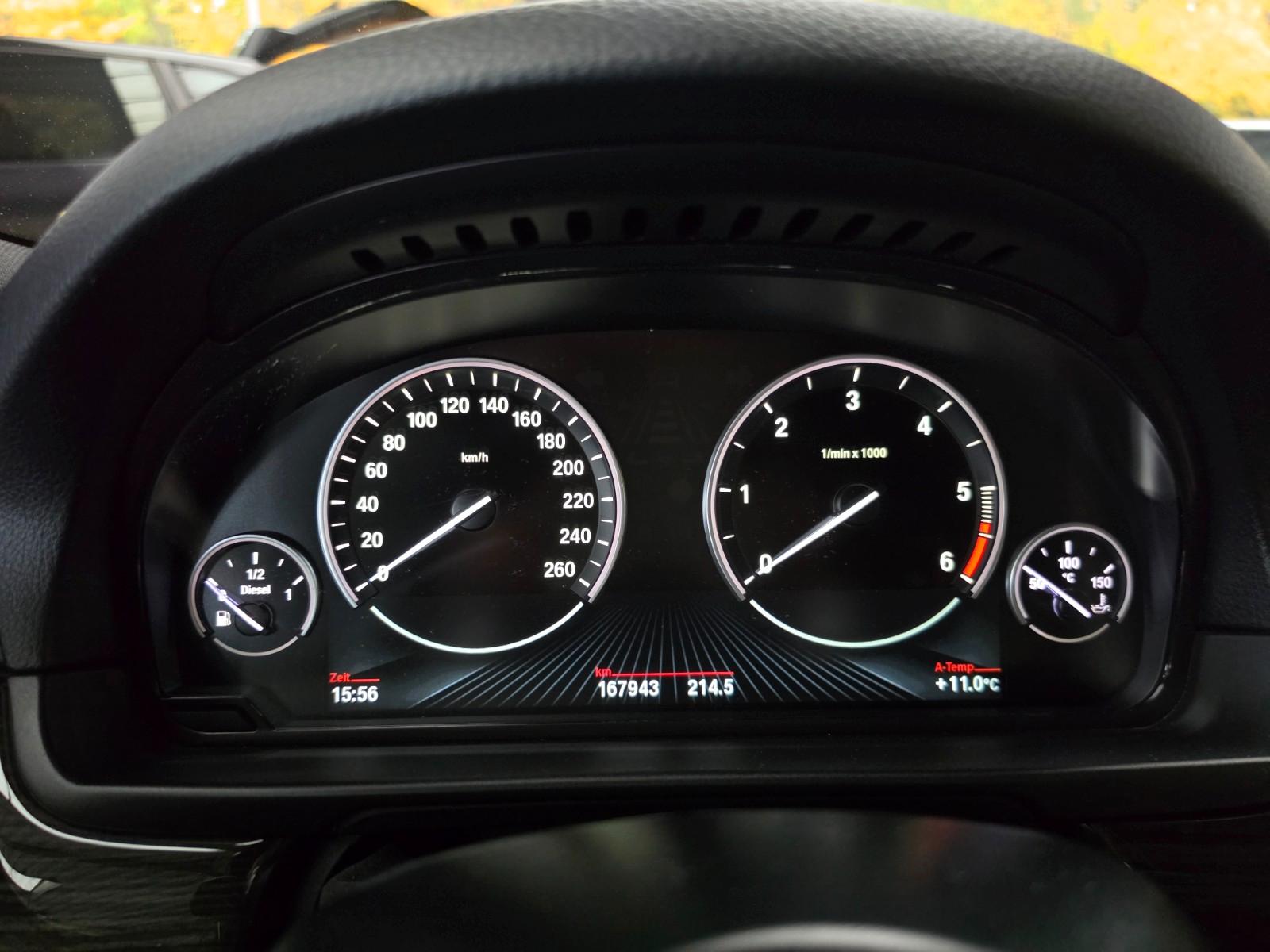 BMW 530d xDrive Touring M-Sportpaket FROZEN/Pano/AHK