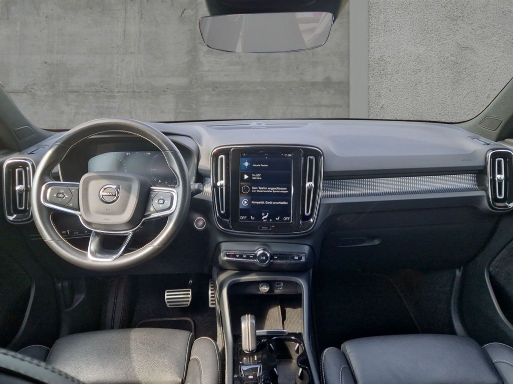 Fahrzeugabbildung Volvo XC40 T5 Recharge DKG RDesign