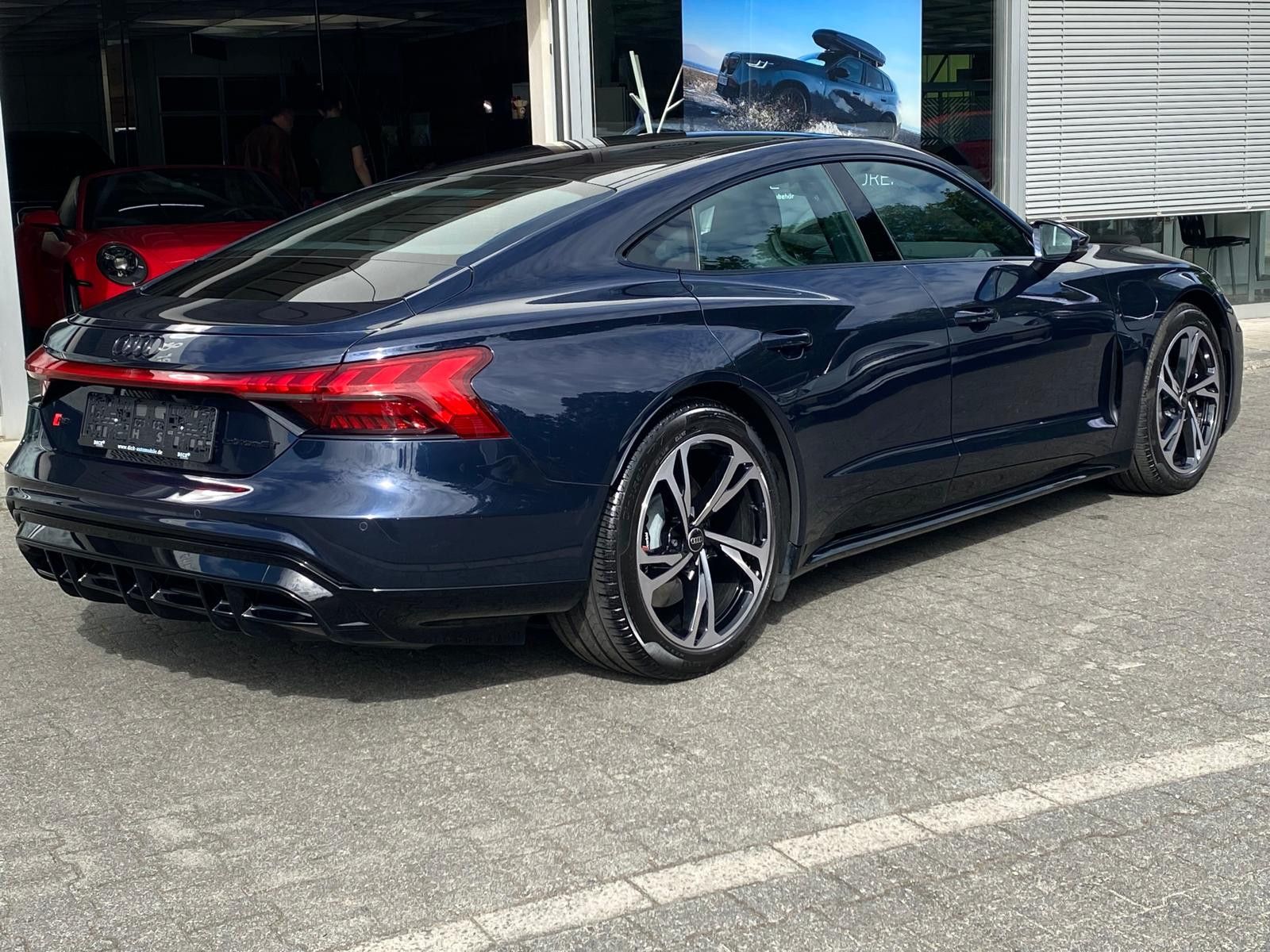 Fahrzeugabbildung Audi RS e-tron GT Quatt BLACK EDIT+PANO+MATR+B&O+KAM+