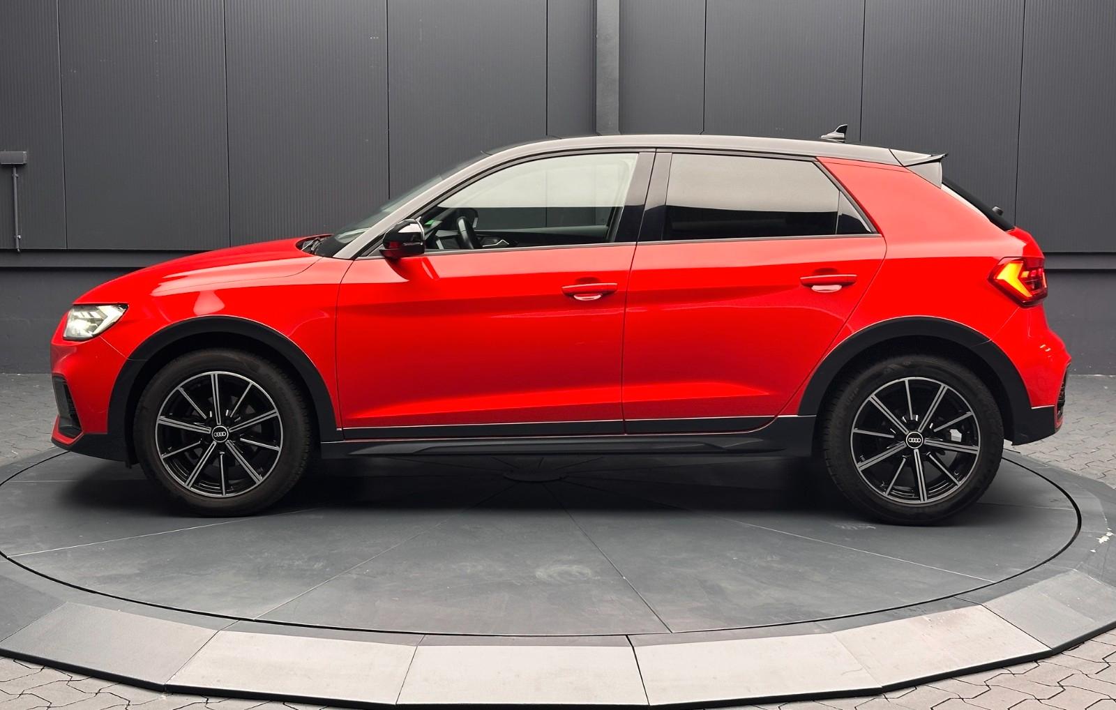 Audi A1 citycarver 30 TFSI S-tronic *Dach/Schwarz*, миниатюра 2