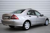 Mercedes-Benz C 200 Classic Automatik+57.000km+Schiebedach - Mercedes-Benz C-Class: Classic