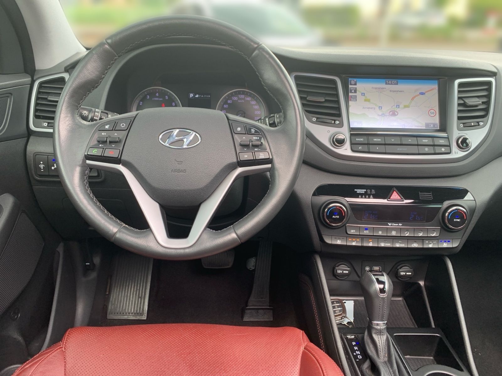 Fahrzeugabbildung Hyundai TUCSON 1.6 Turbo 7-DCT Premium 4WD Leder Pan.Dac