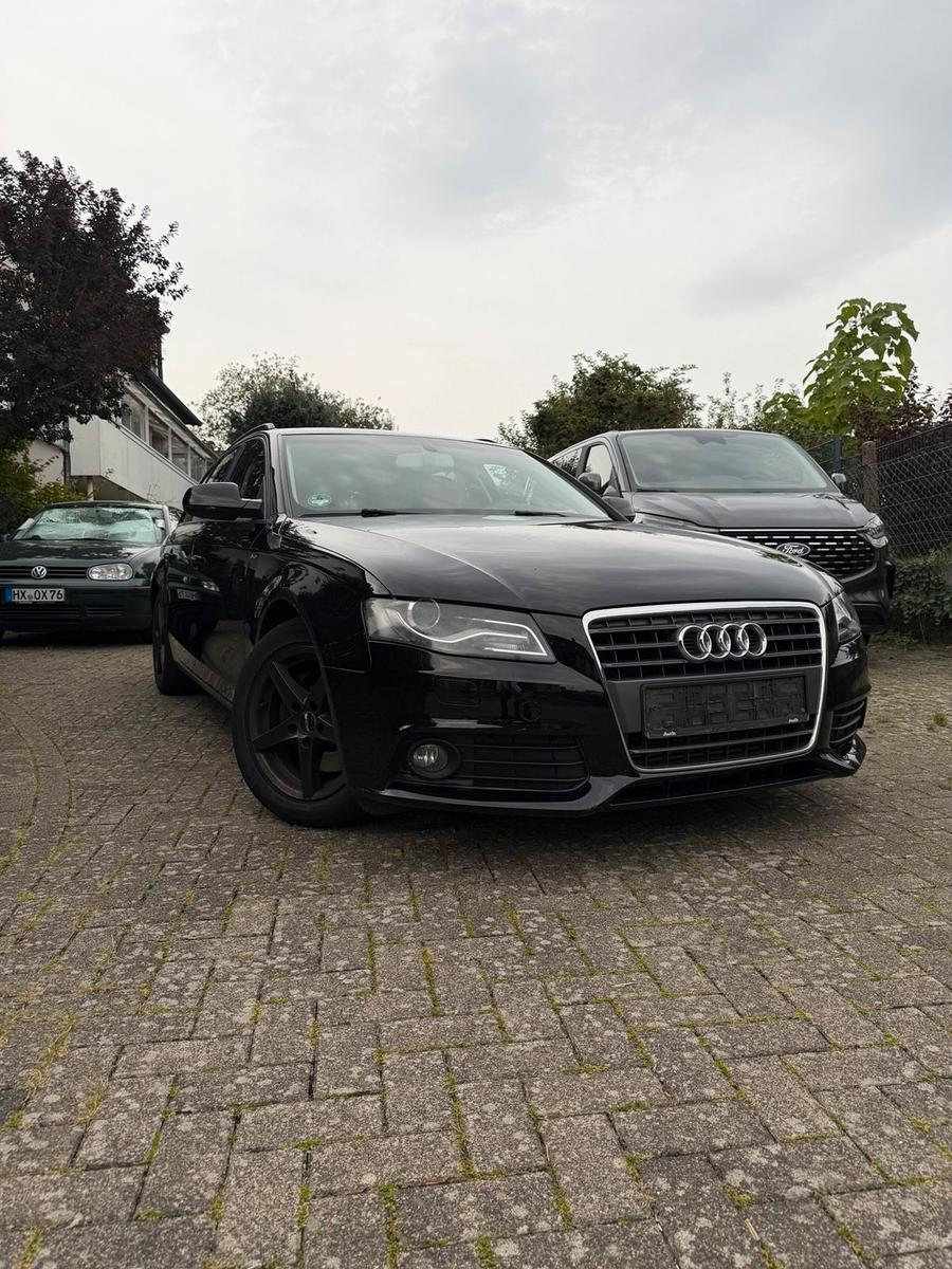 Audi A4 2009 — rear view