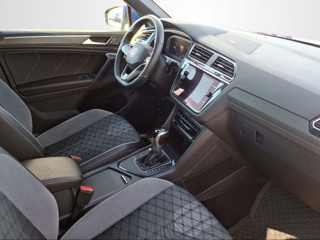 TIGUAN 2.0 TDI DSG R-LINE CAM+IQ.LIGHT+AZV+NAVI