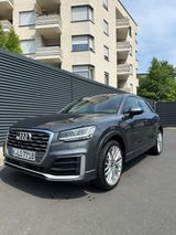 Audi Q2 1.4 TFSI sport  S tronic - S line  - Audi Q2 in Köln