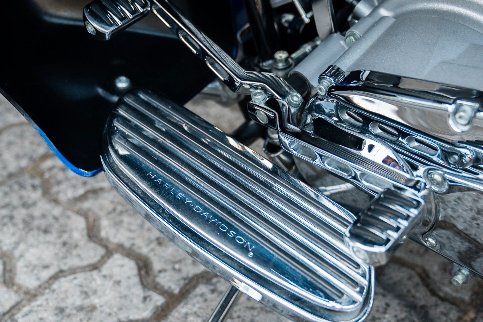 Fahrzeugabbildung Harley-Davidson FLHTCSE CVO Screamin Eagle E-Glide - Twin Cam