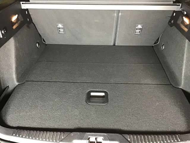 Fahrzeugabbildung Ford Focus ST-Line 1.5 Turnier Autom/Navi/Kamera/PDC