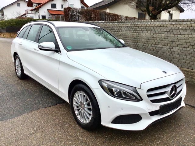 MERCEDES-BENZ C 180 T CGI 9G-TR. MULTI BEAM/NAVI/PDC/AHK/SHZ !