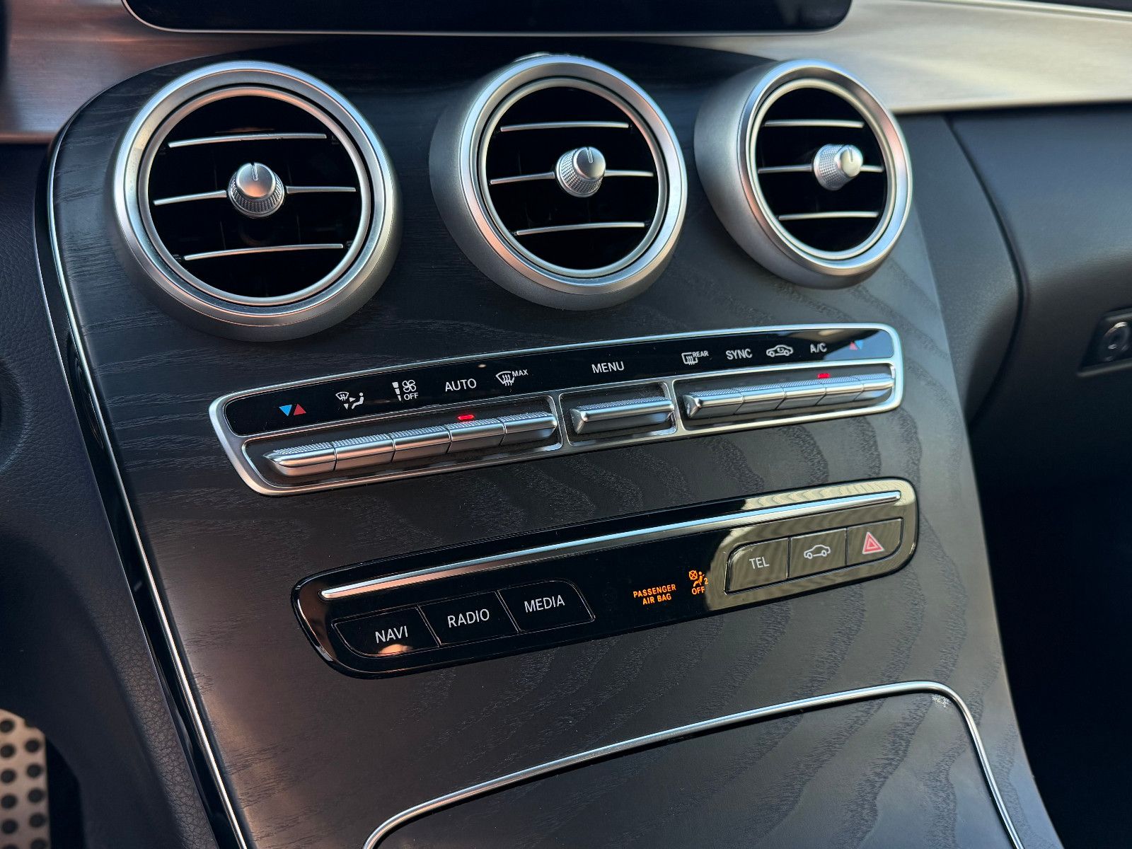 Fahrzeugabbildung Mercedes-Benz C 300 Coupe /AMG/VIRTUAL/MBUX/AMBIENTE/KAMERA