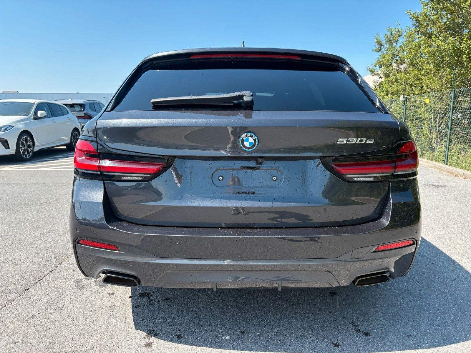 BMW 530e Touring M Sport-Pano-AHK-HK-DASP-PASP imagem 2